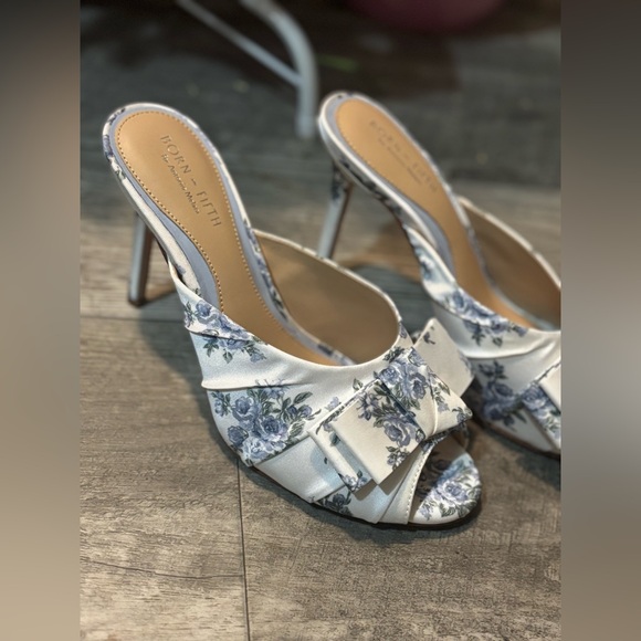 Born on Fifth for Antonio Melani Floral Heels - Picture 2 of 9